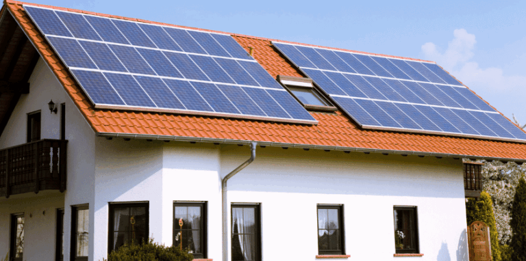 Energia Solar no Brasil: Leis e Aplicações Residenciais