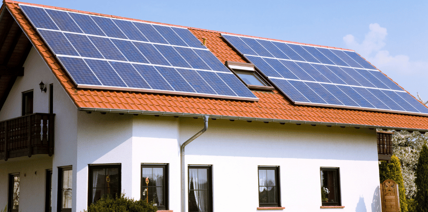 Energia Solar no Brasil: Leis e Aplicações Residenciais